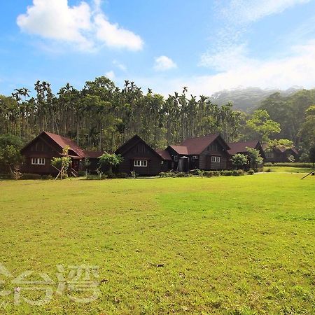 Double Lake B&B Чжушань Экстерьер фото